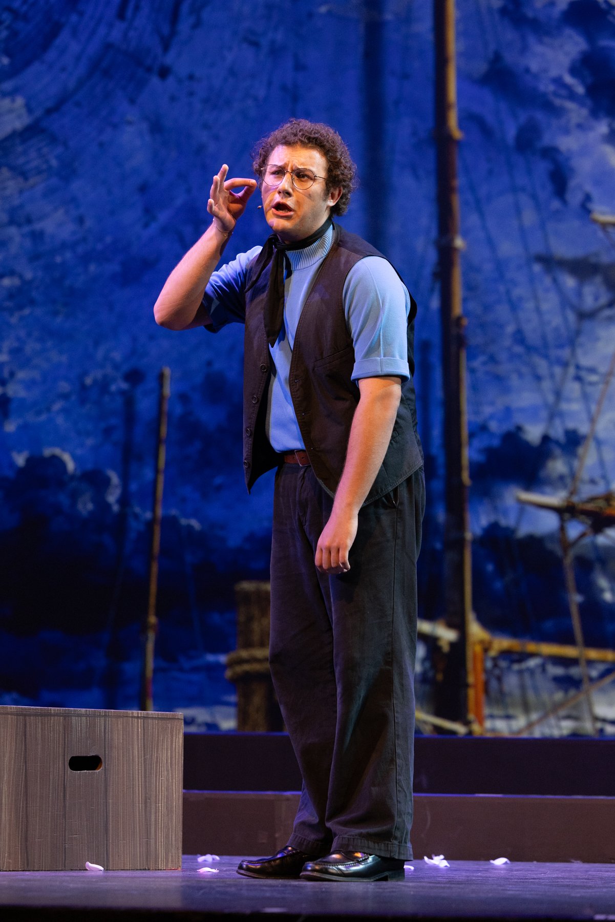 174%20Carousel_Cast2_SR.jpg
