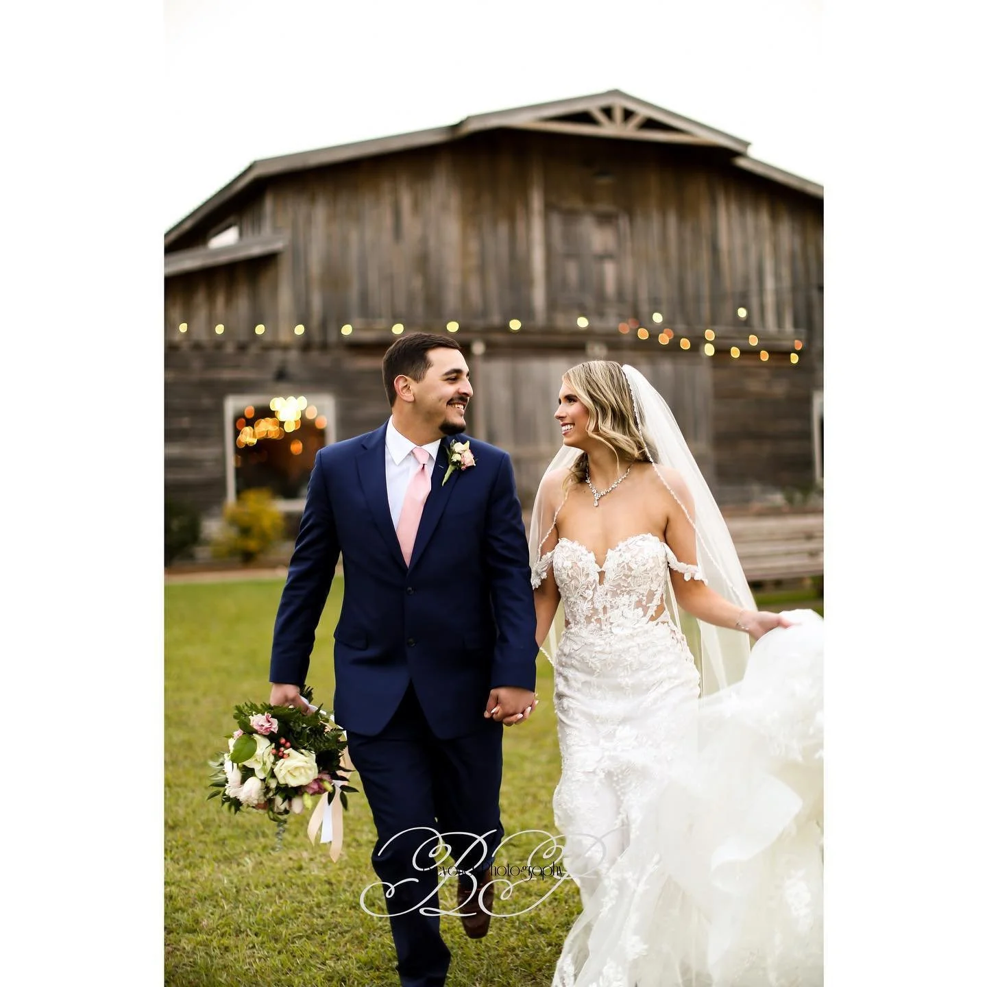 It&rsquo;s not very often I get to brag on the groomsmen, especially when there are so many, but these guys were cooperative, and FUN! 

Congratulations Caitlyn &amp; Anthony! 🥂🎉

#wedding #weddingphotography #gulfcoastphotographer #igsneaks #beyon