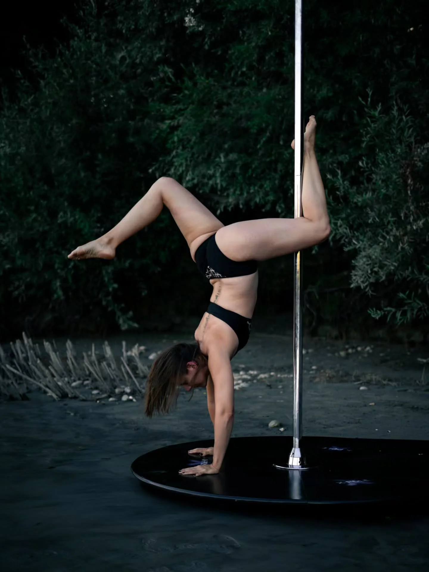 ✨ Juna-letics✨

Ein Ort, an dem du deine Weiblichkeit feiern darfst.
An dem du dich bewegen, ausdr&uuml;cken und &uuml;ber dich hinauswachsen kannst. 🤍

Bei Juna-letics verbinden wir t&auml;nzerische Eleganz mit sportlicher Power und Akrobatik an de