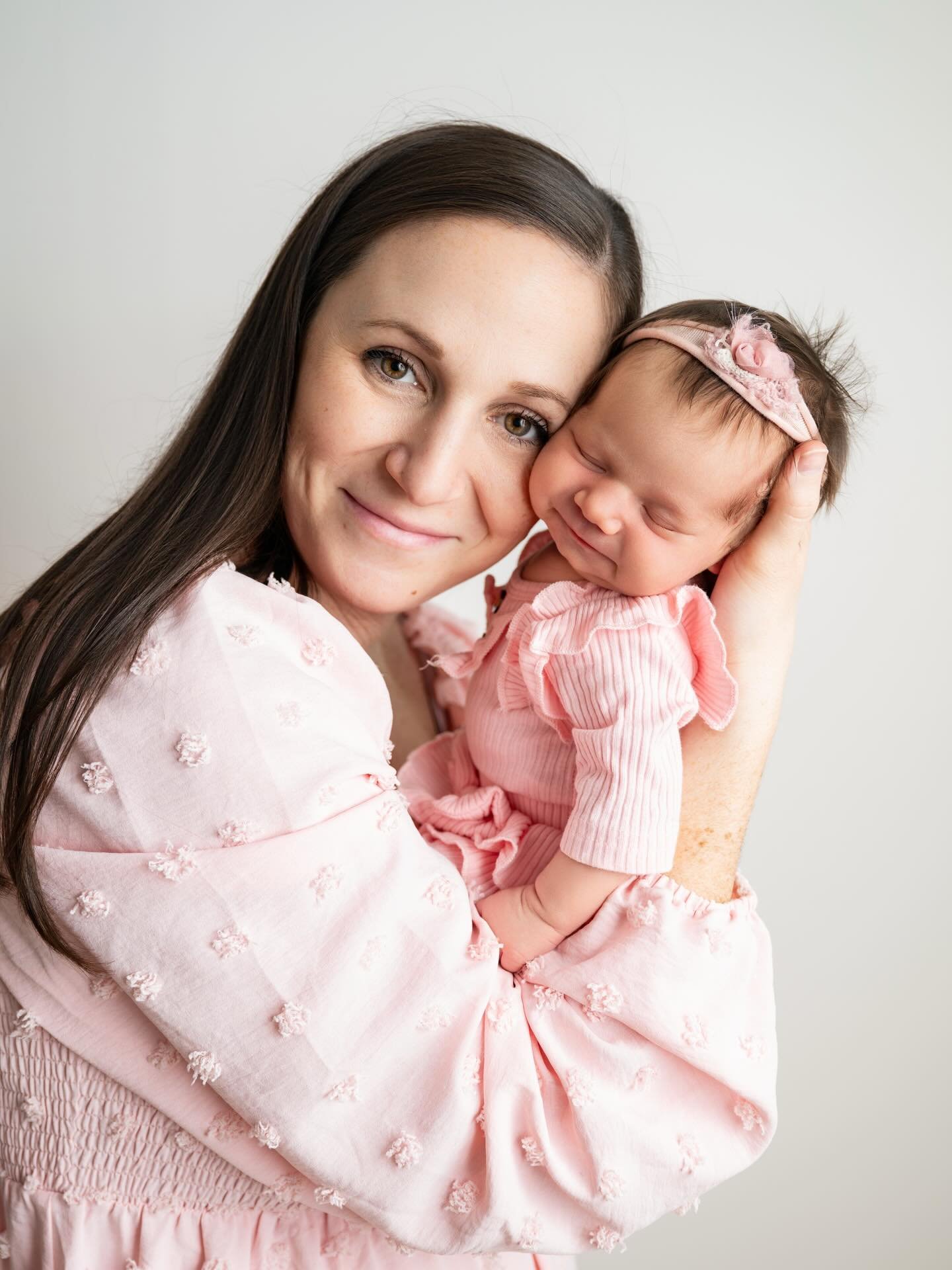 I just needed to share a few more from this adorable session! 🤍