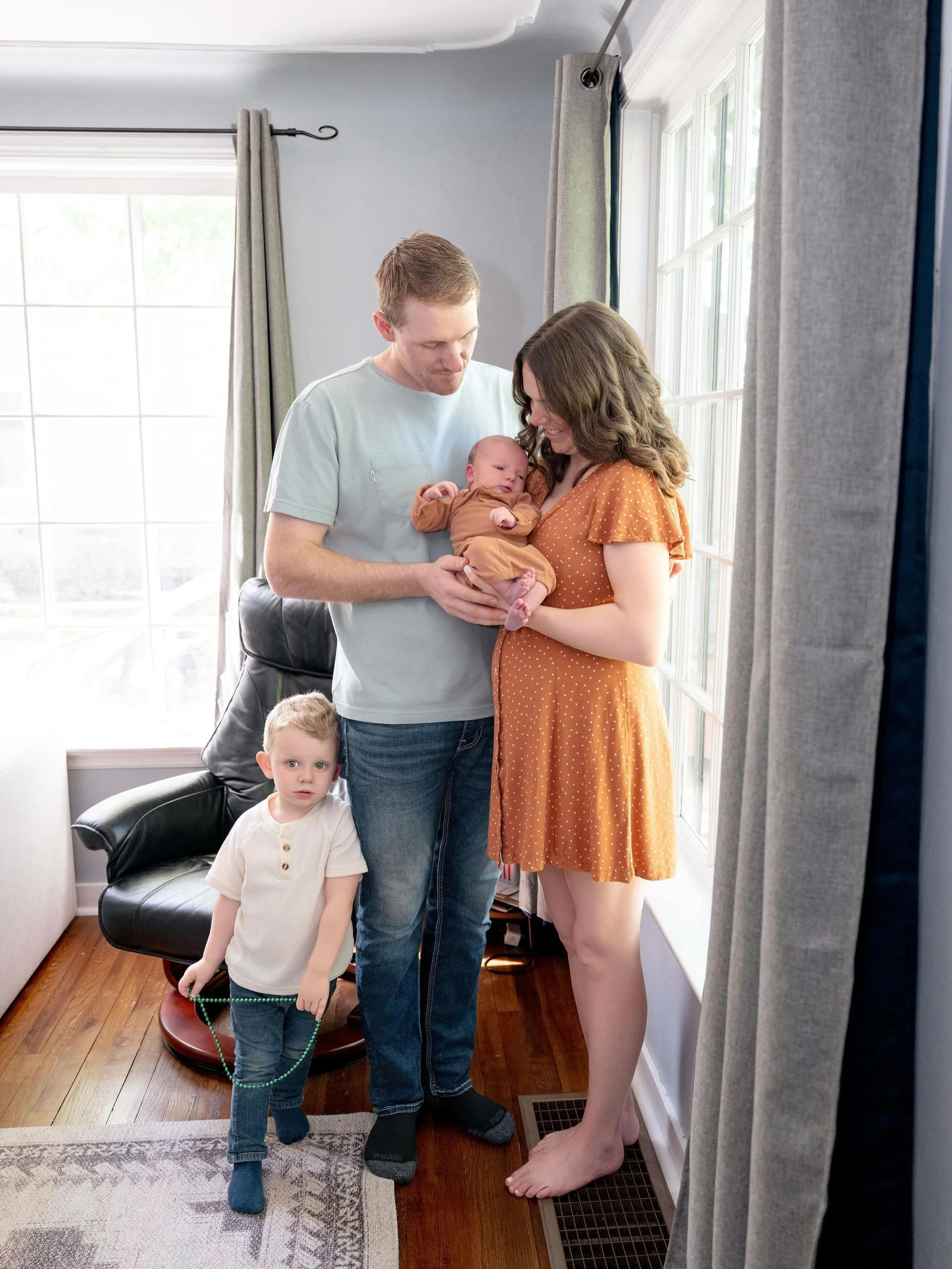 There is just something so special about watching a family grow. 🤍

This sweet family welcomed their second baby boy into the world, and getting to capture these first moments together in the comfort of their home was such an honor. Big brother was 