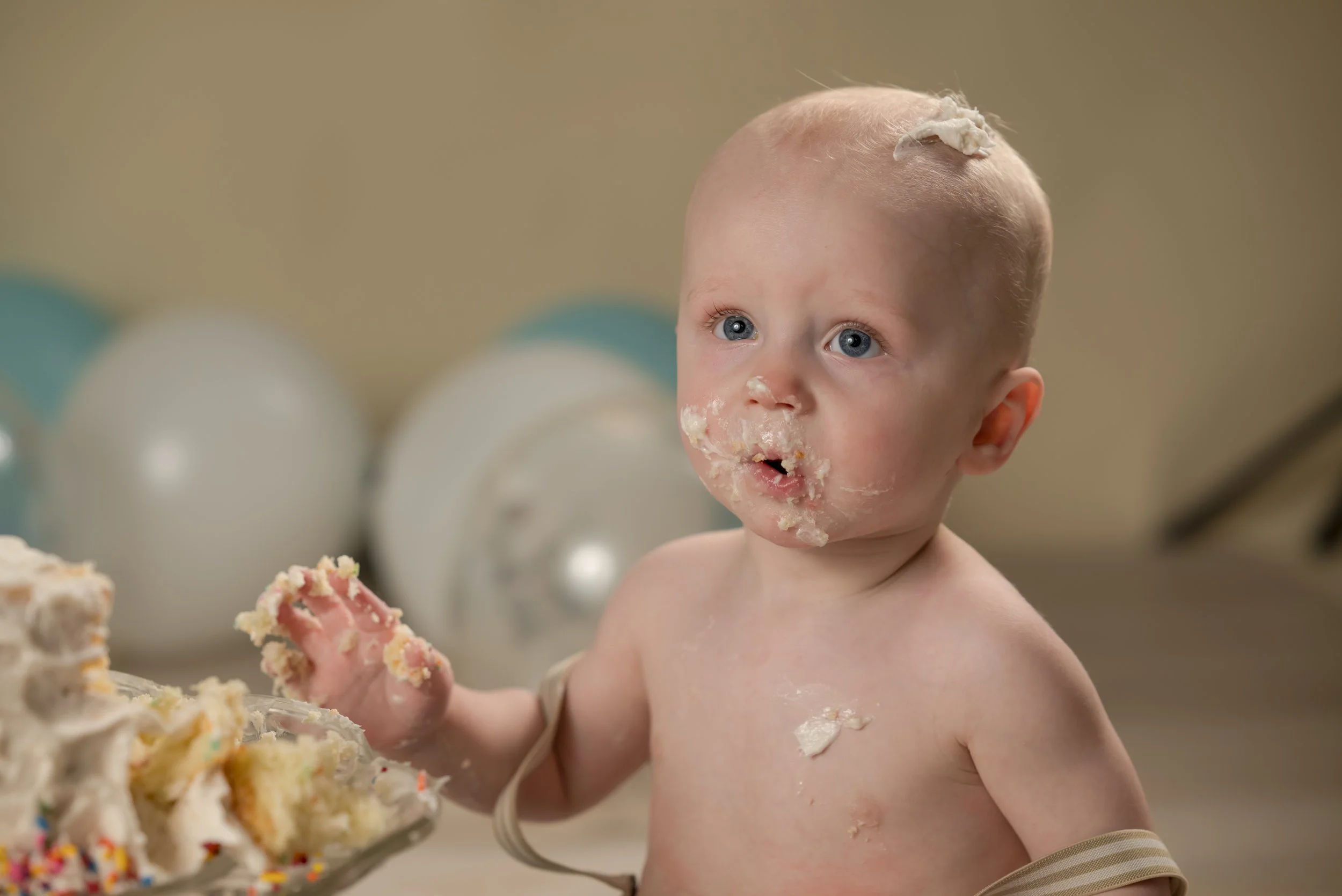CharlieCakeSmashEdited-34.jpg