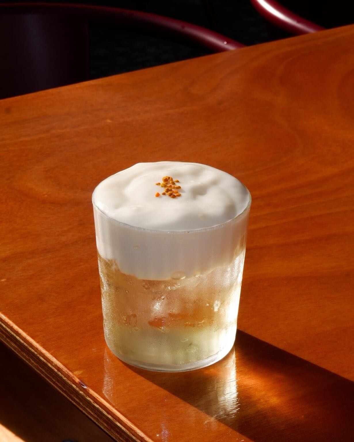 The only right way to survive this hot weather? Get a cocktail. 
Our Bee&rsquo;s Kiss is looking nothing more than fabulous 🍹