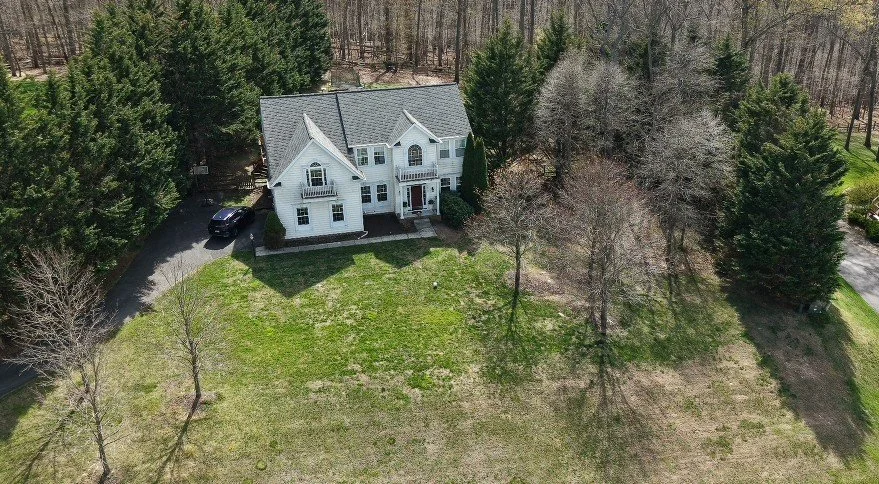 Home Visuals & Portraits — $300
High-resolution aerial portraits of the primary residential structure and immediate grounds. (Note: Covers immediate structures and yards only. Strictly excludes open acreage tracking or boundary layout lines).