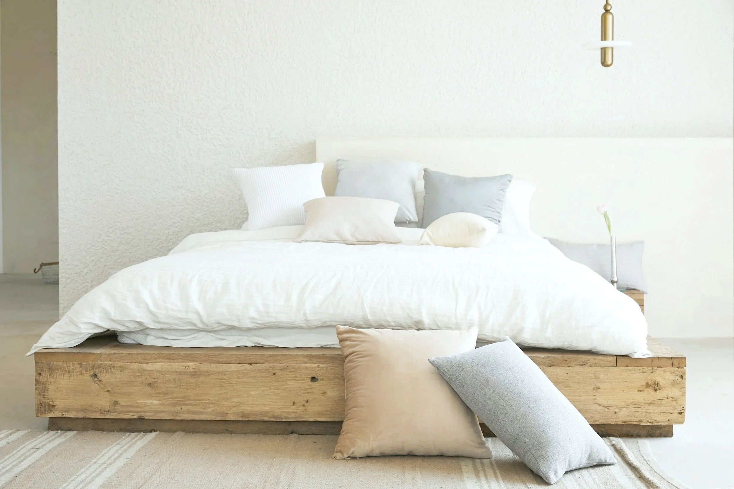 Skip the overwhelm of endless scrolling and shopping. A curated list of handpicked furniture and décor recommendations — tailored to the client's style, space, and budget — makes the buying process simple and stress-free.