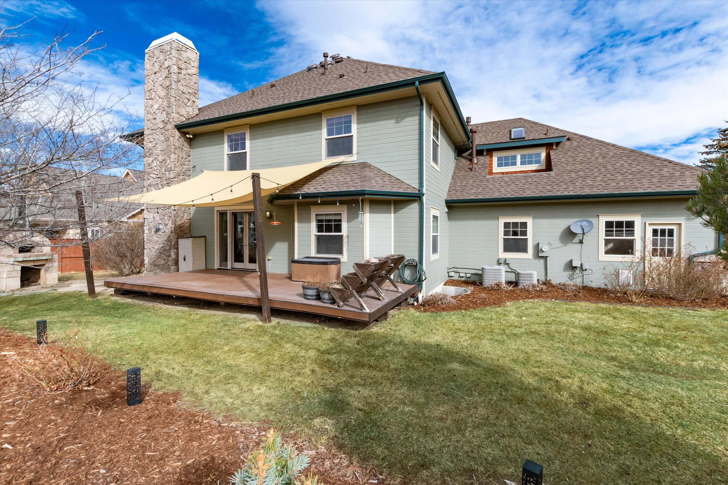 101-Back of Home.jpg