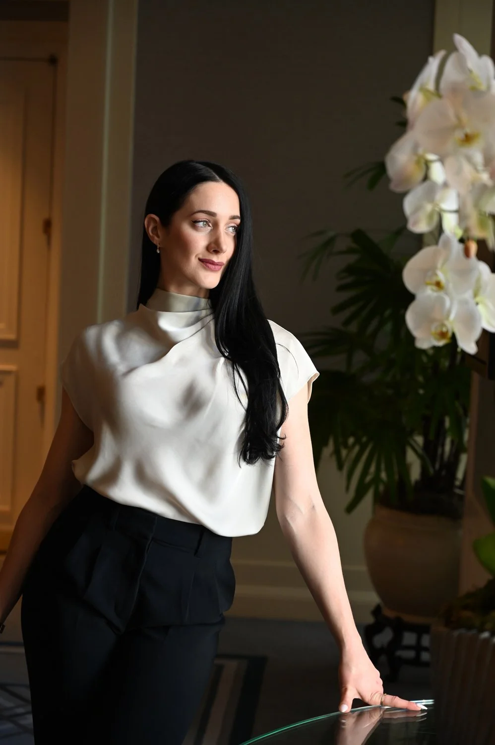 wellness advisor inquiry form women standing by florals