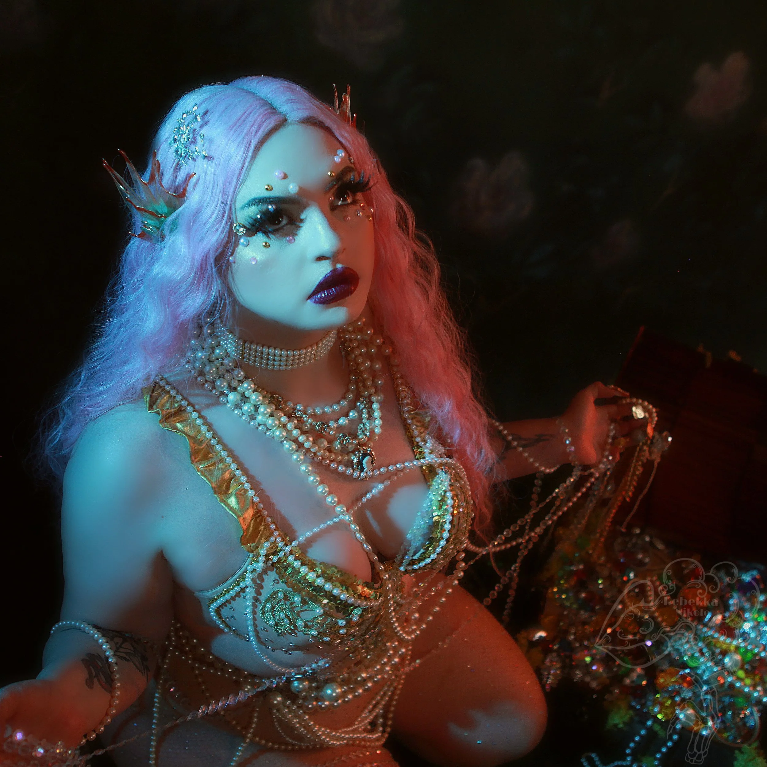 Dance of the Pisces Jewel