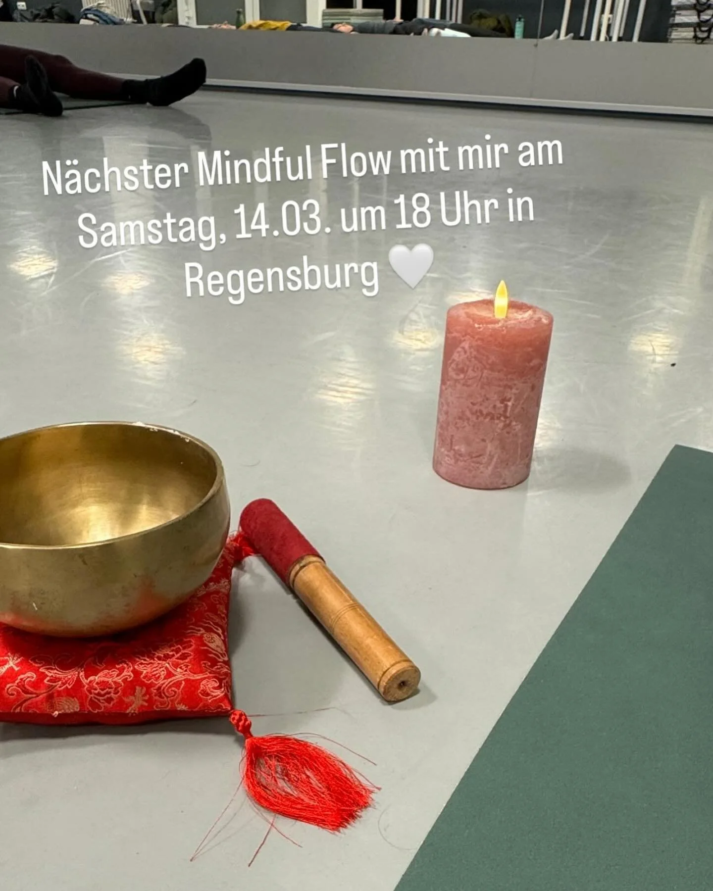 Wir starten gemeinsam entspannt in den Samstag Abend, mit sanfter Bewegung und der M&ouml;glichkeit, zur Ruhe zu kommen und uns etwas Gutes zu tun. 

Mindful Flow mit Miri am 14. M&auml;rz um 18 Uhr im @kotchandrhapsody

Wenn du dabei sein m&ouml;cht