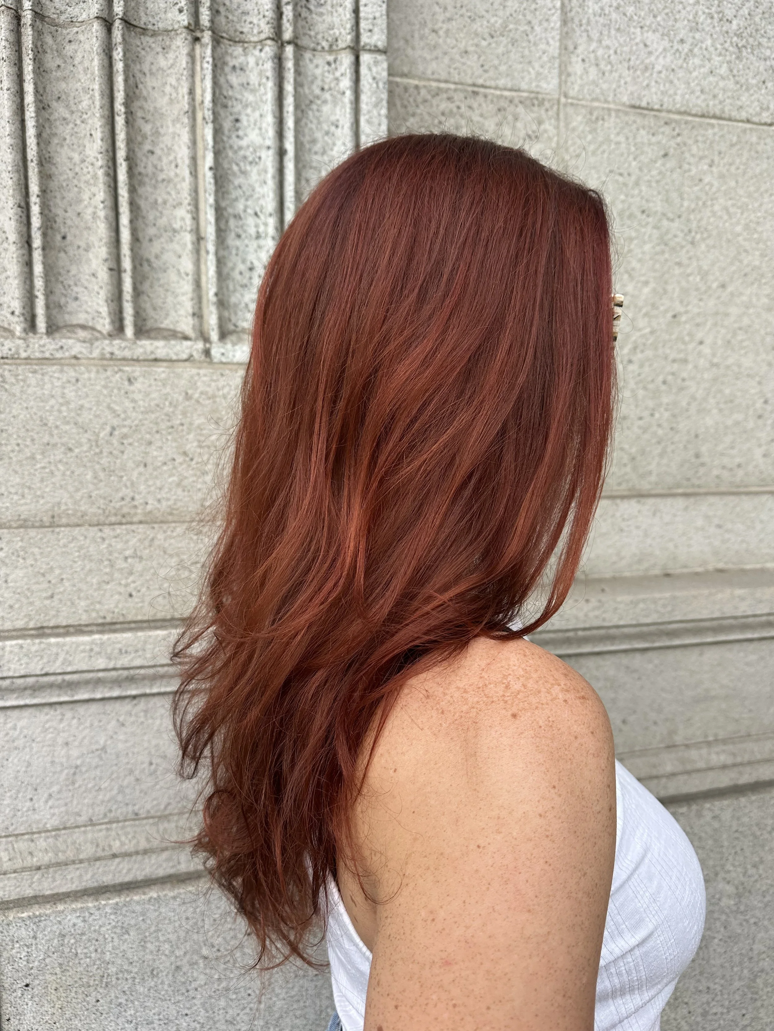 April Shannon Hairstylist Clean Prodcuts The Moon Room Purely Petaluma CA Salon near me3992.jpeg