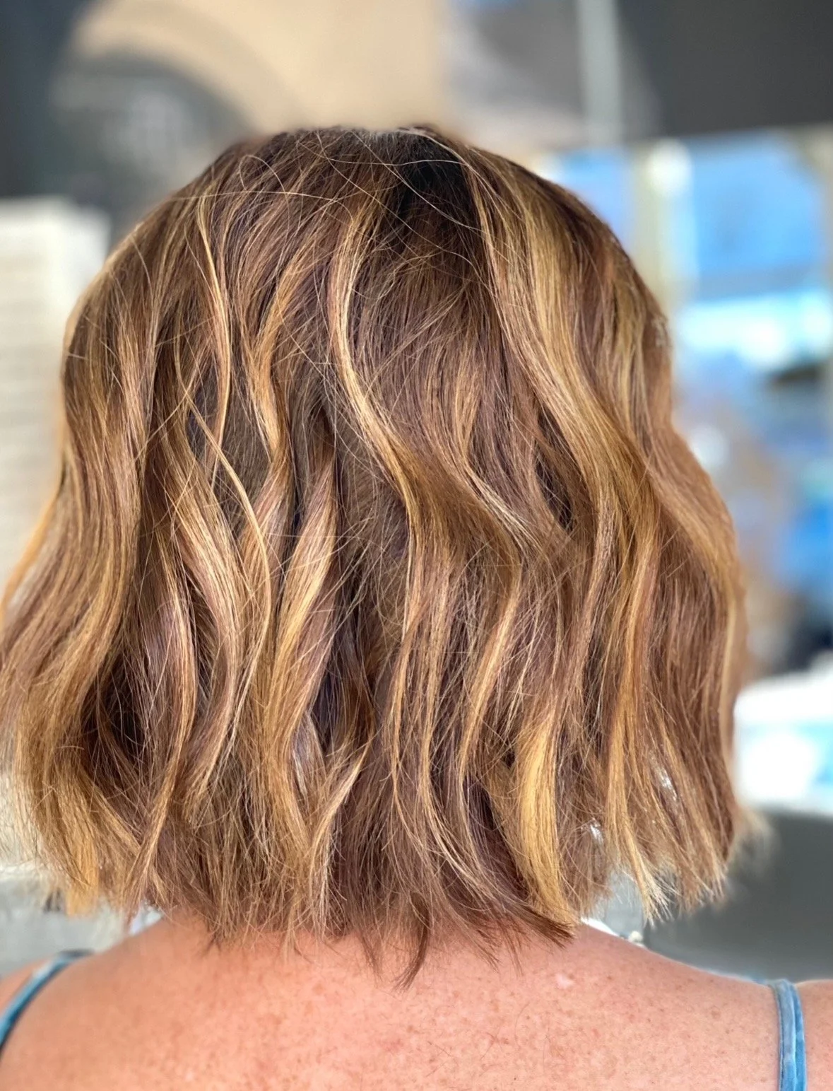 April Shannon Hairstylist Clean Prodcuts The Moon Room Purely Petaluma CA Salon near me4464.jpeg