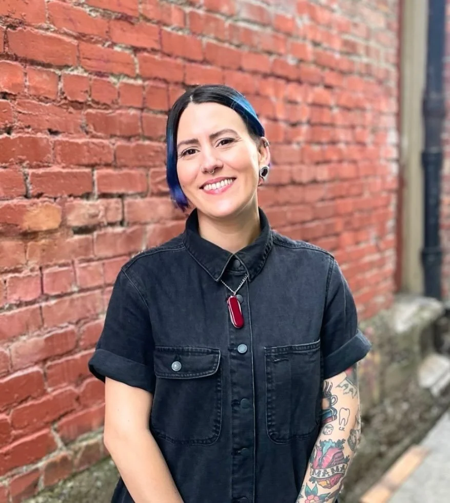 Everyone, meet our newest Moon babe, Whitney! 🤘🏽🌙✨

Whitney is from Seattle, Washington and has been living in Petaluma for the last 3 years. With almost 20 years of experience in the hair industry, she specializes in creative cuts &amp; colors, b