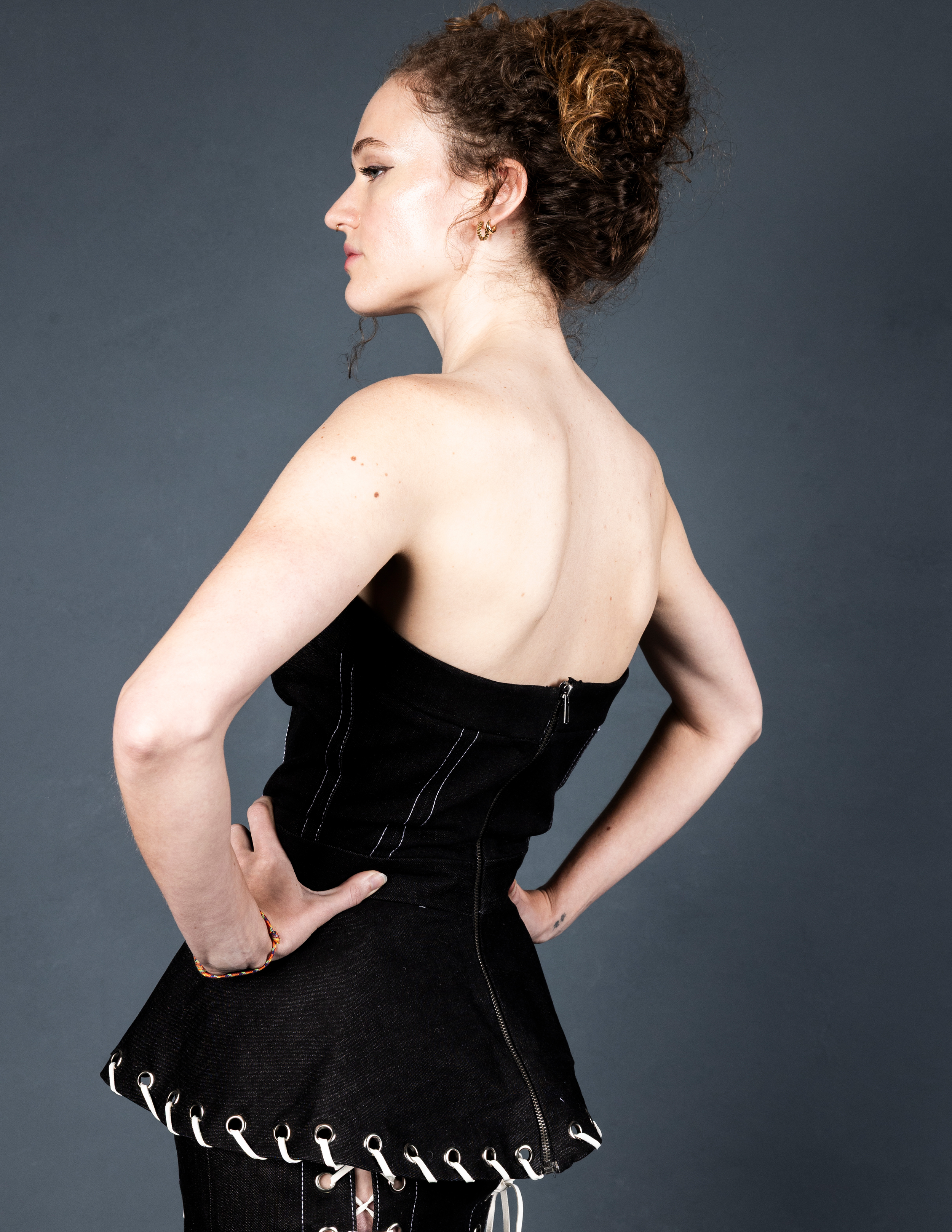 23.10 strapless.png