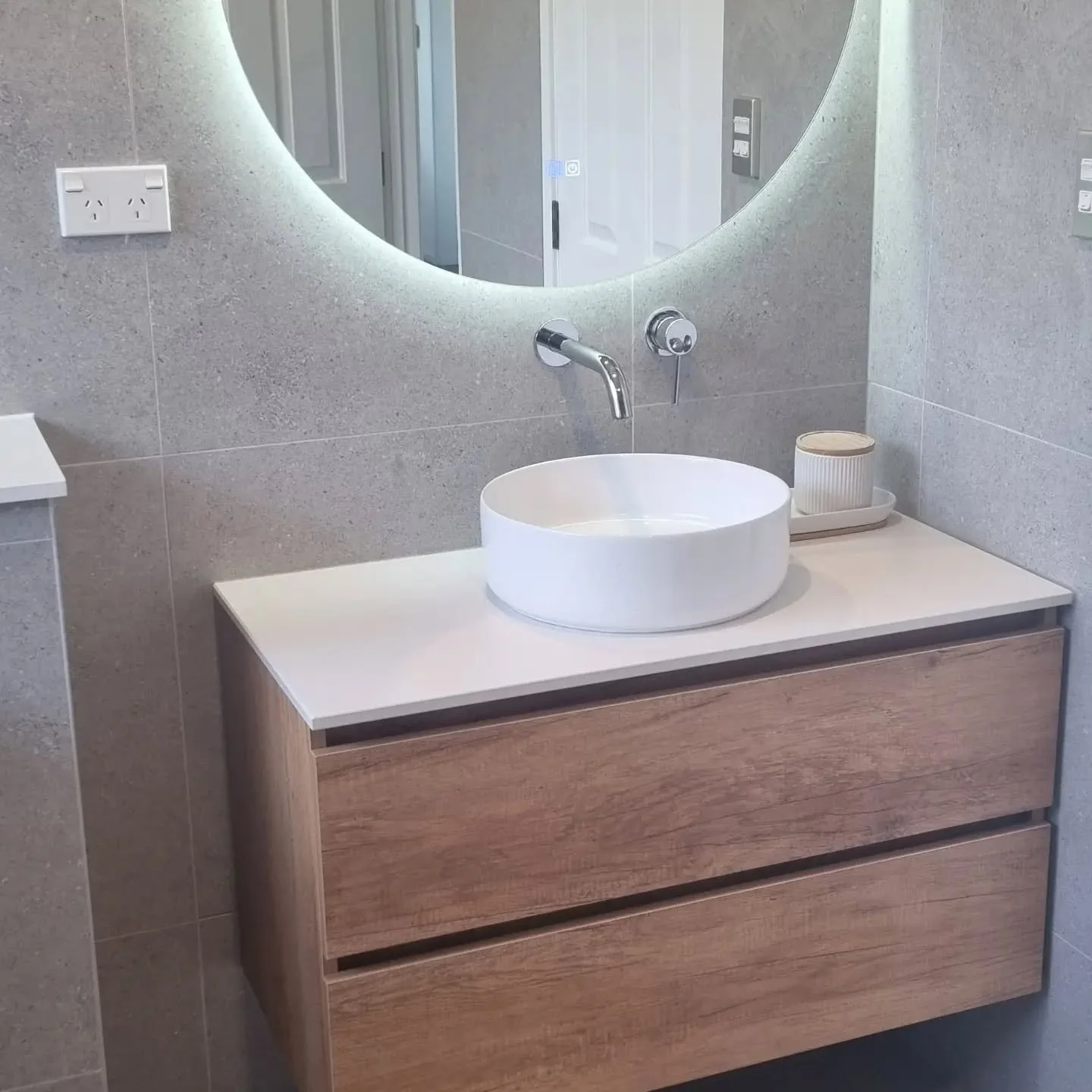 Who doesn't love a good before and after ? Swipe across to check out our next bathroom transformation
#beforeandafter #bathroomtransformation #bathroomrenovation #bathroominspiration #design #renovation #projectmanagement