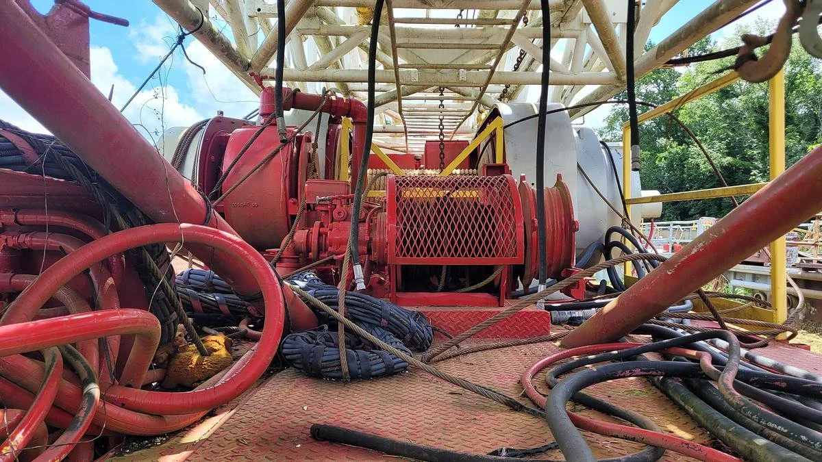 large-used-2005-lanco-750-workover-rig (8).jpg