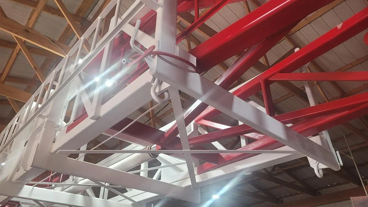 large-refurbished-cameron-550-workover-rig (6).jpg