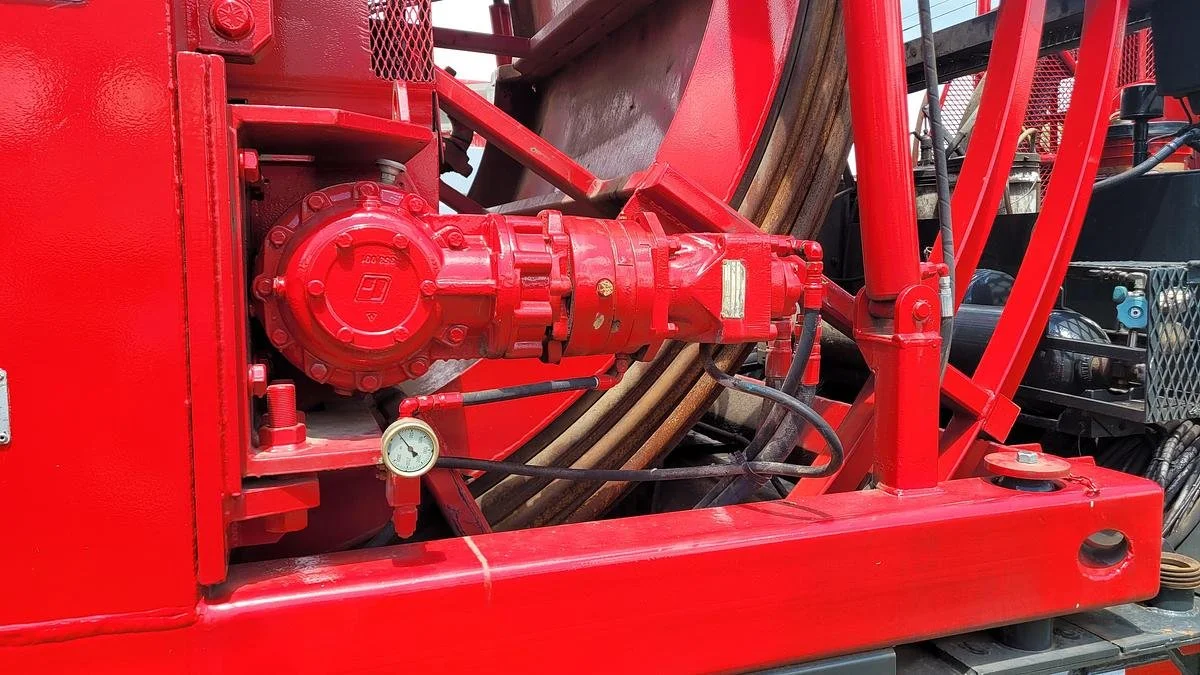 large-used-2003-nov-hydra-rig-coiled-tubing-unit (13).jpg