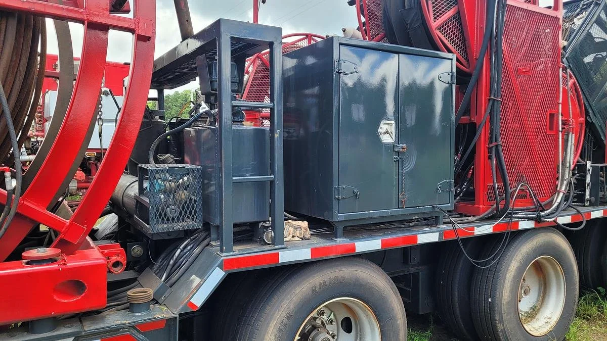 large-used-2003-nov-hydra-rig-coiled-tubing-unit (14).jpg