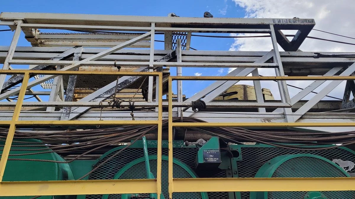 large-used-2013-rig-works-mustang-550-workover-rig (8).jpg