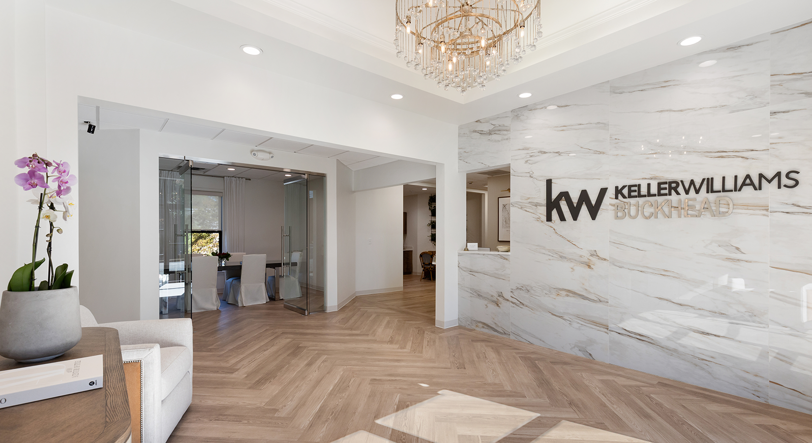 Dated to Distinctive in Buckhead