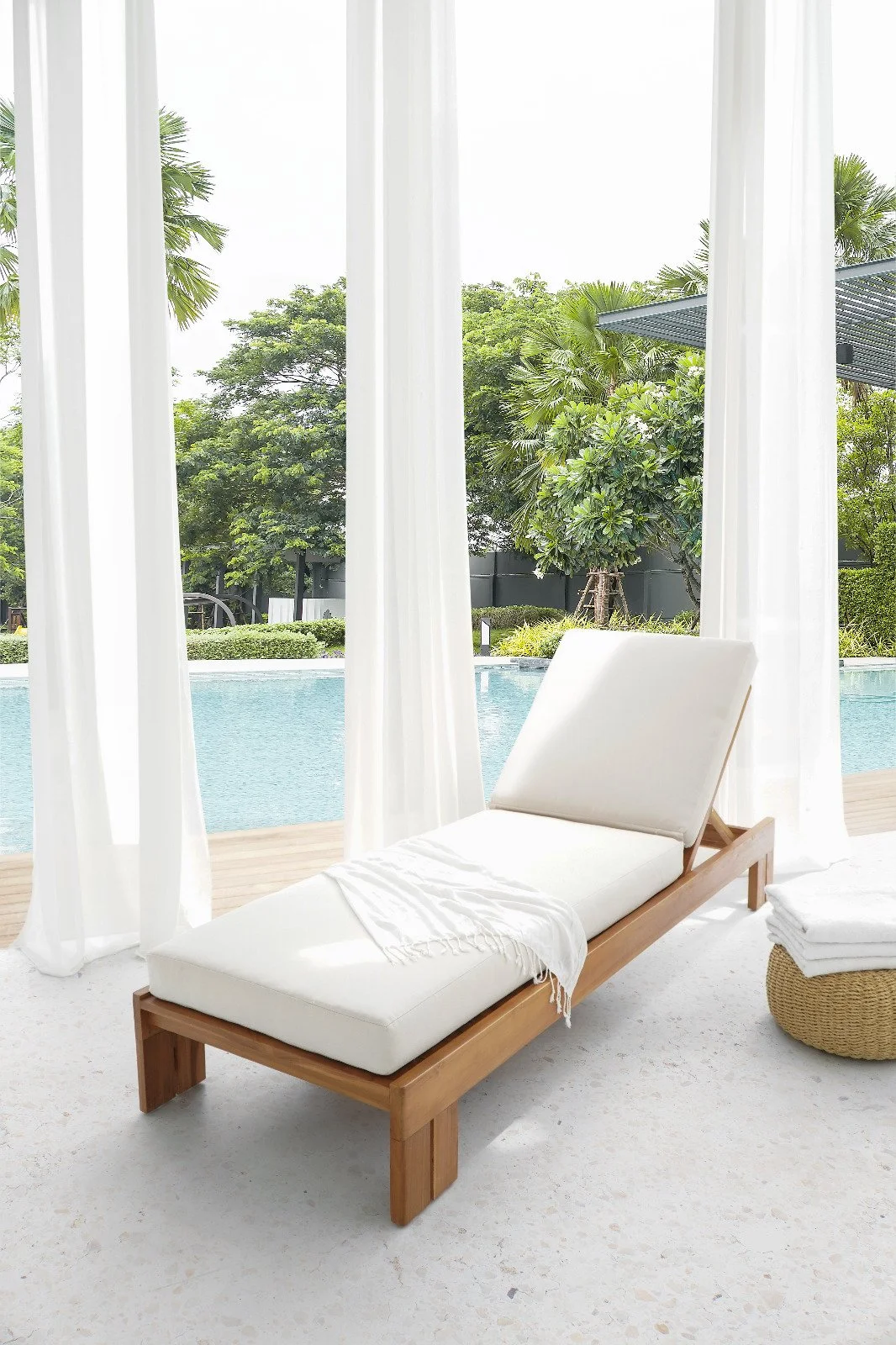 NAGOYA SUN LOUNGER
