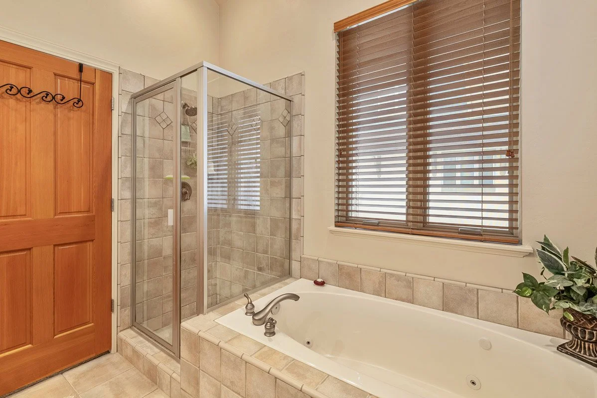 20 - 5 East Village Circle.jpg