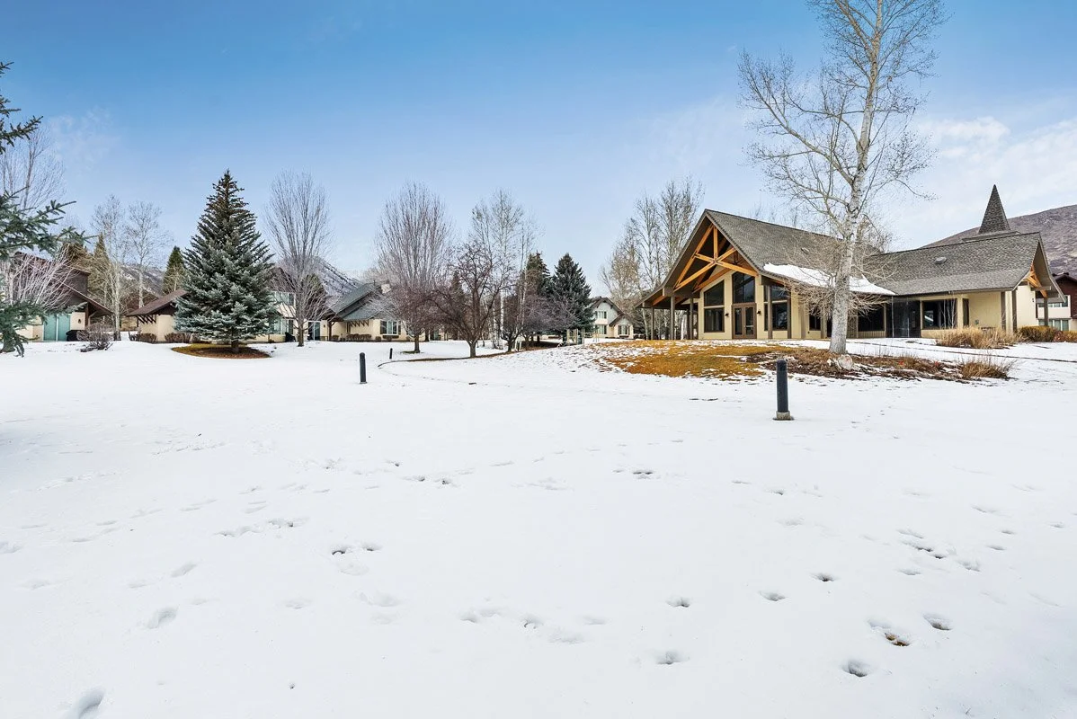 42 - 5 East Village Circle.jpg