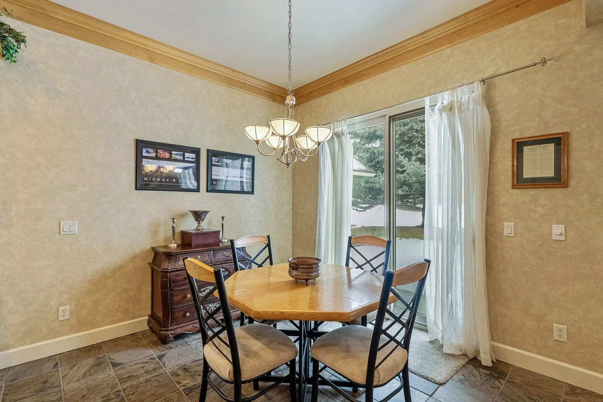 14 - 5 East Village Circle.jpg