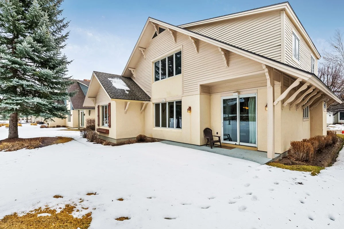 39 - 5 East Village Circle.jpg