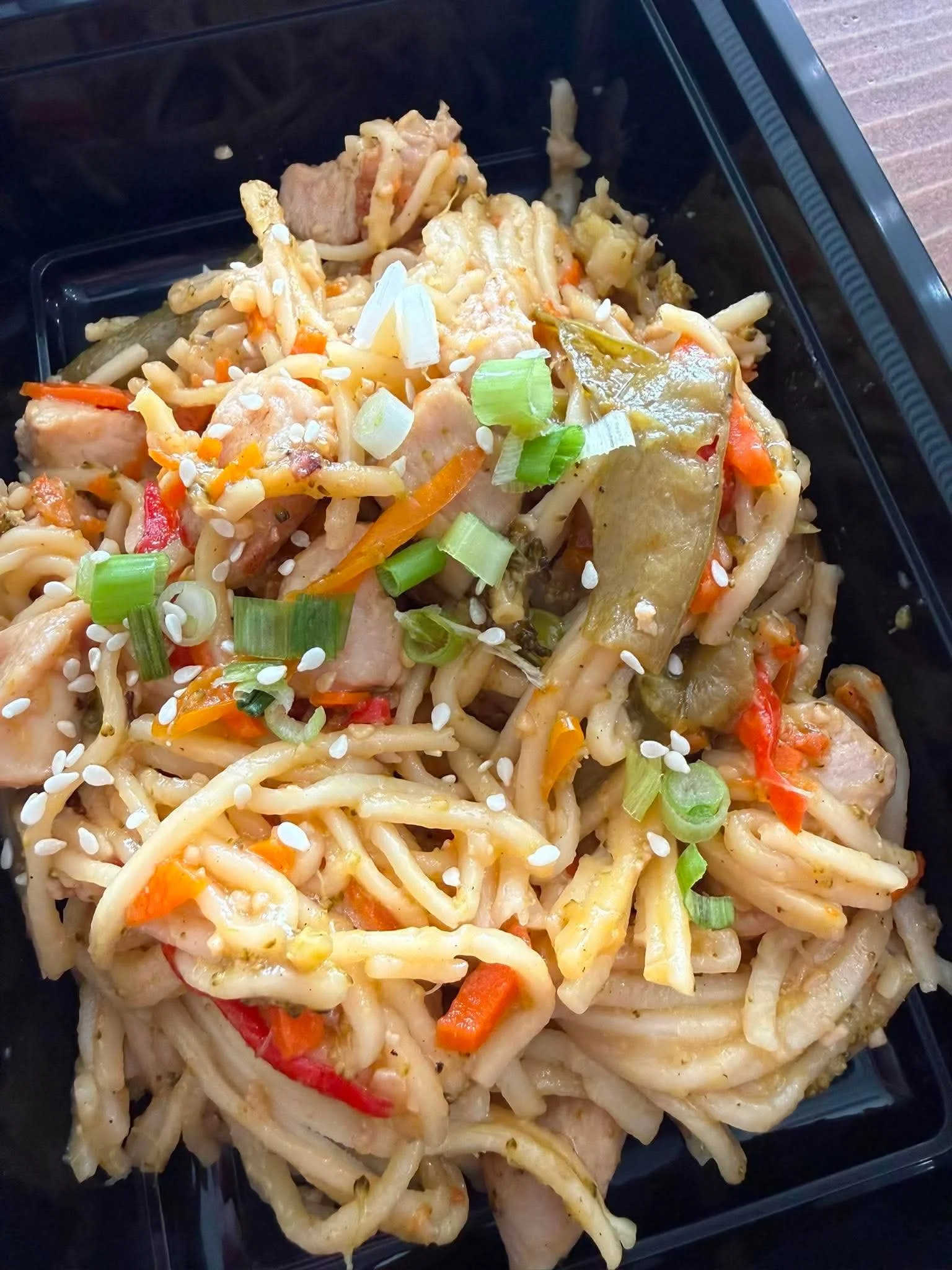 Sticky Garlic Chicken Noodles - Staff
