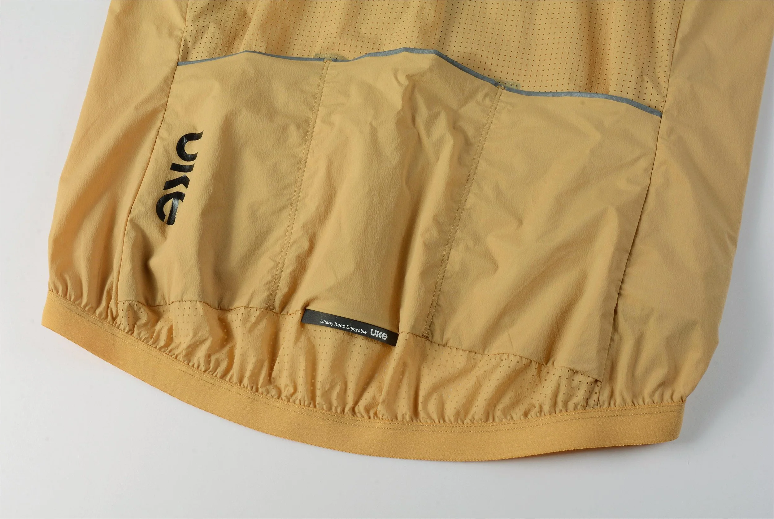mens-wind-jacket-cl-1-full-illumination-ashen_09.jpg