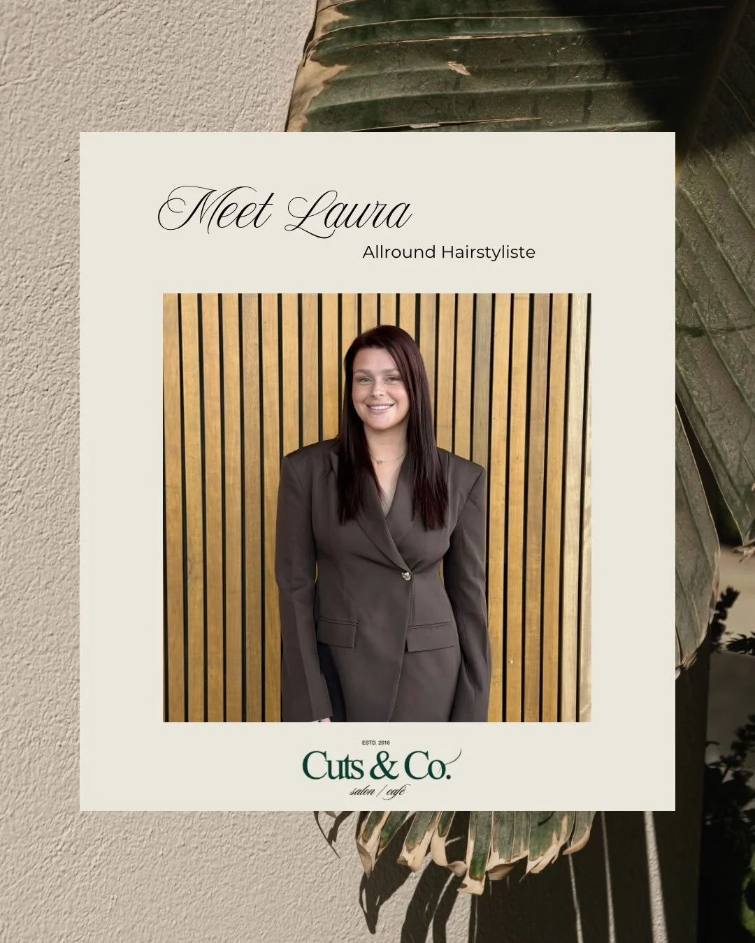 Meet our team ✨
Met passie, precisie en oog voor detail zorgen wij voor jouw perfecte look.

Boek jouw afspraak vanaf nu eenvoudig online. (Link in bio)
Wij kijken ernaar uit je te verwelkomen in onze nieuwe salon.

See you soon 🤍

#kappermeerstad #