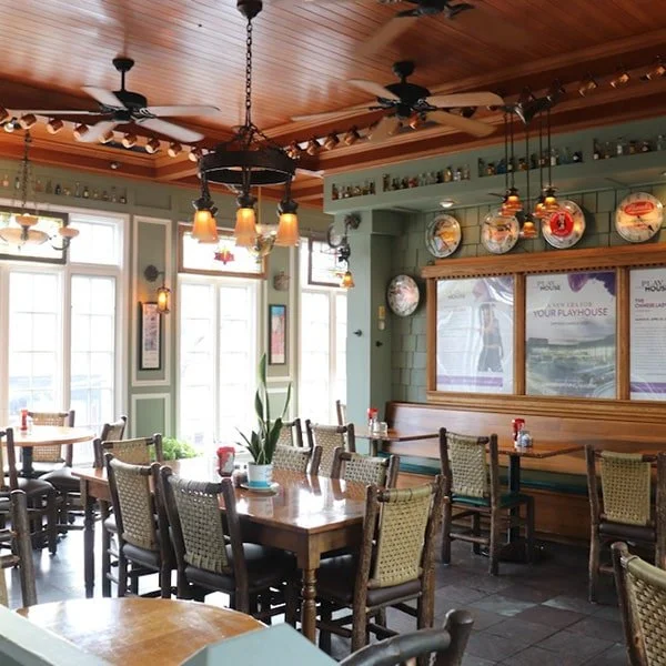 The Ultimate Guide to Mt. Adams (Bars, Restaurants &amp; Things to Do)