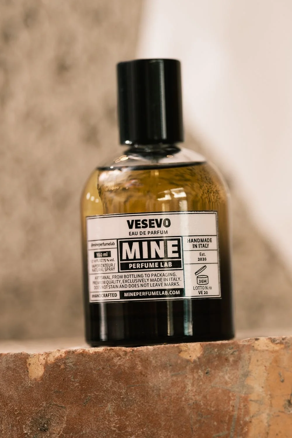 Mine Perfume Lab - Vesevo
