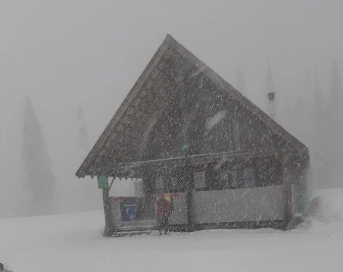2024 blizzard at end of Snowarama day 1.jpg