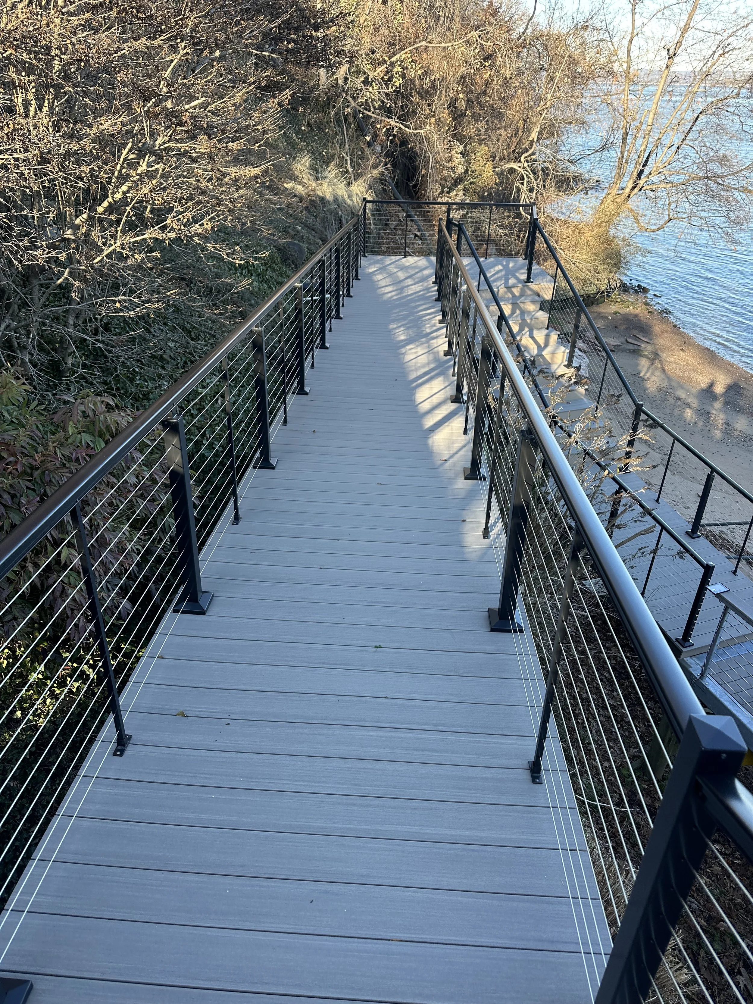 Oranssi project: wraparound deck