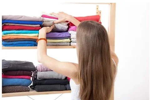 How to organise your closet like a pro