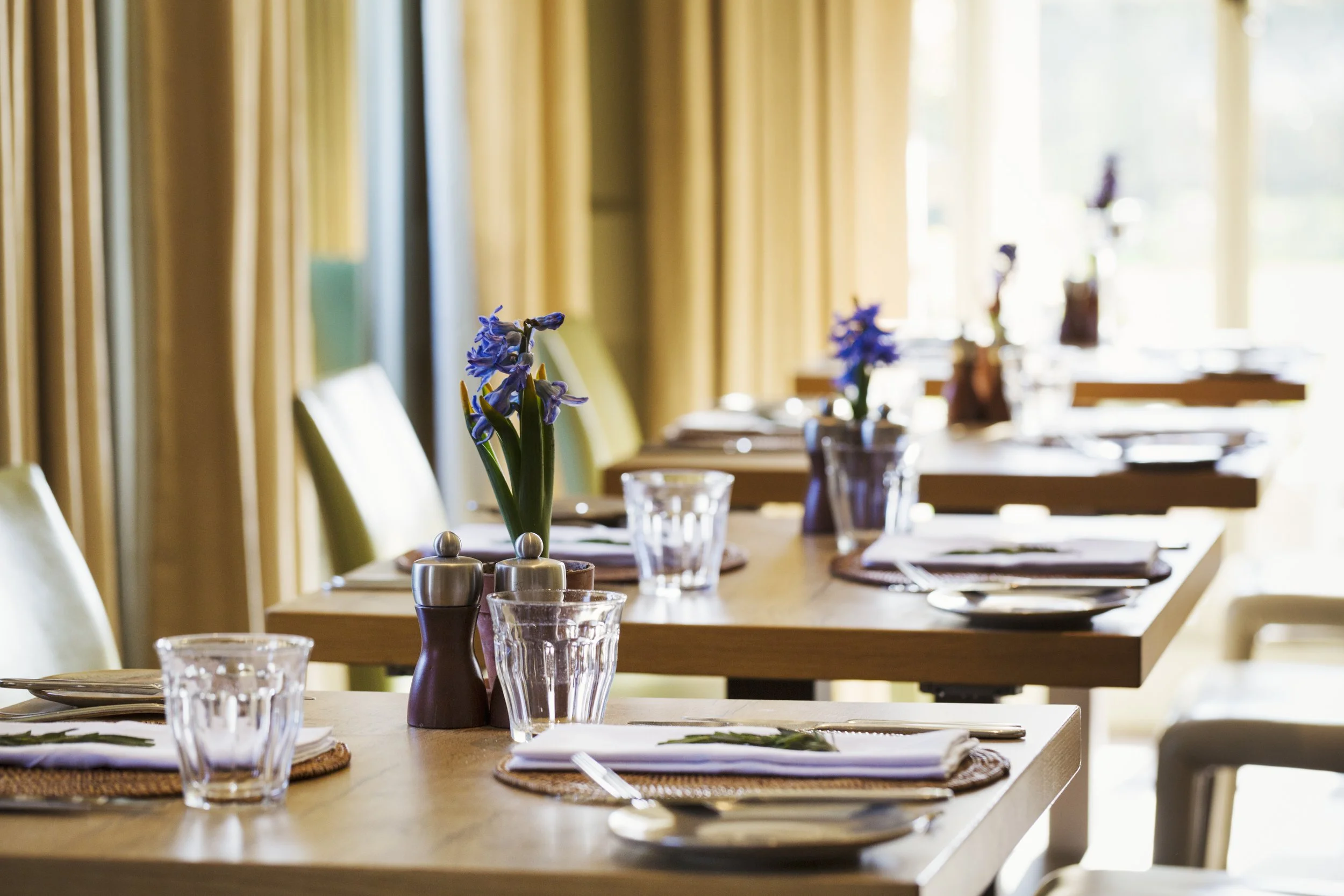 5 Social Media Mistakes Cumbrian Restaurants Make in Summer (and How to Fix Them)