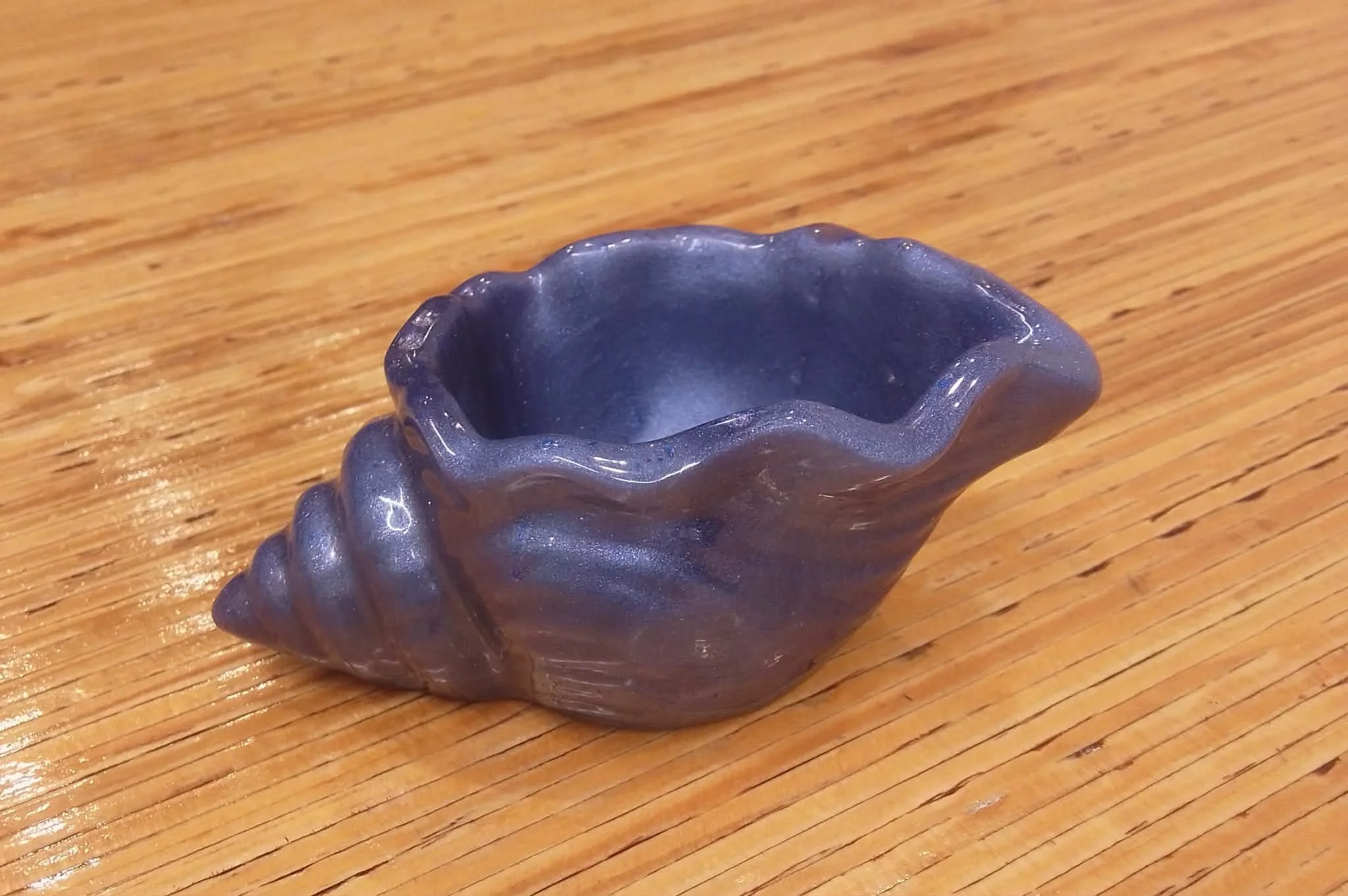 No. 24 - Resin Shell