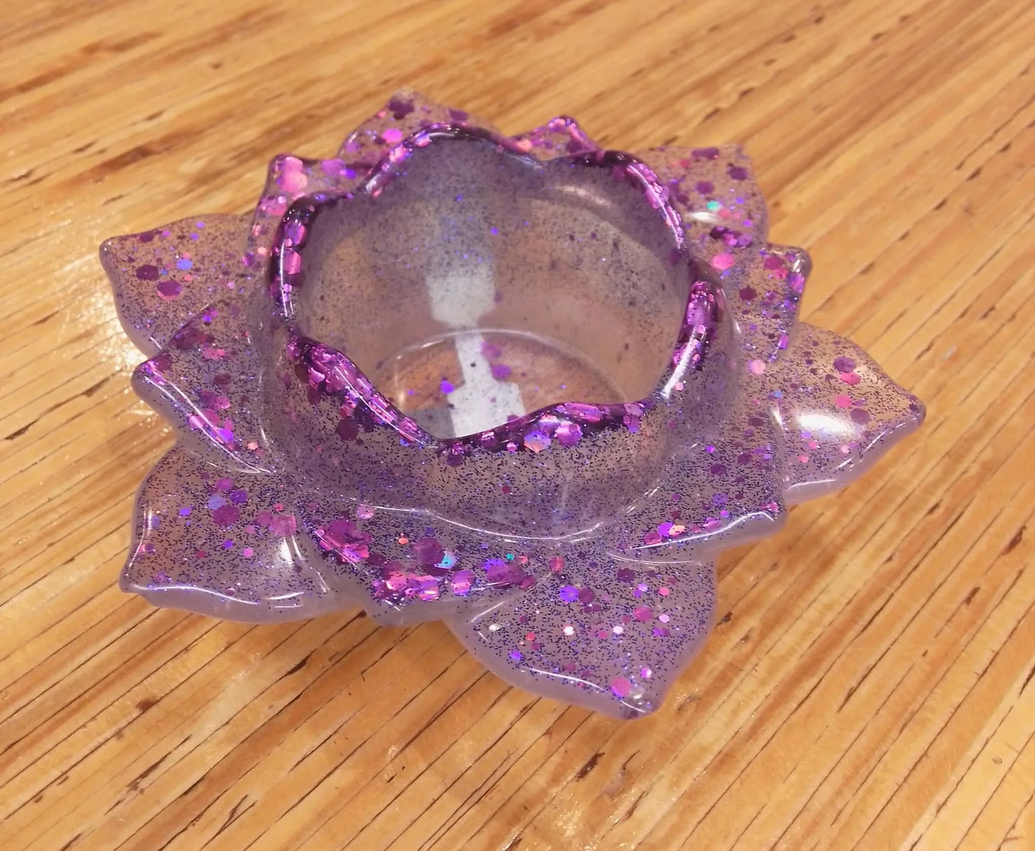 No. 62  - Resin Trinket Dish