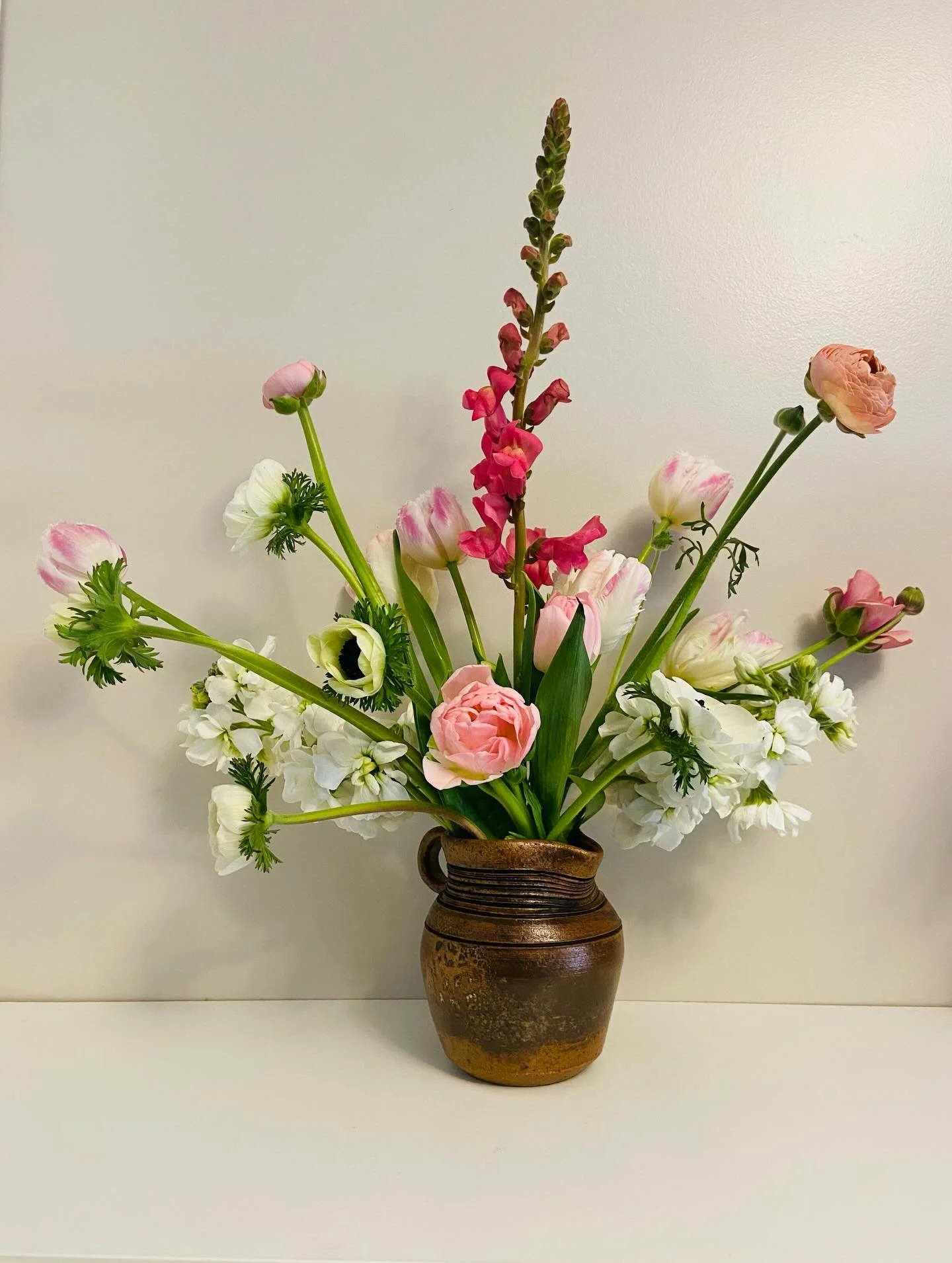 When I say have a #happysaturday this is what I mean. Great flowers from @localcolorflowers, great company with my friend @erm207, and hobby time for arranging the stems. #flowerenthusiast #baltimoremd #flowerfarming