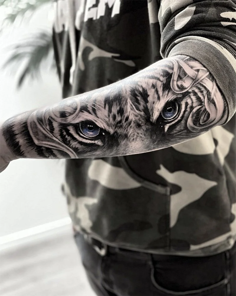 Robin Spitschan Black and Gray Tattoo Artist Raleigh North Carolina