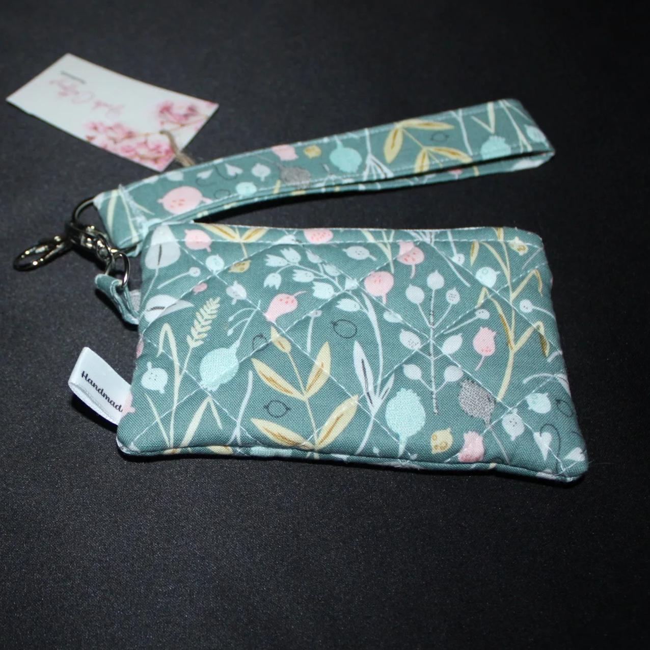 Meadow Breeze Keychain Wallet Set