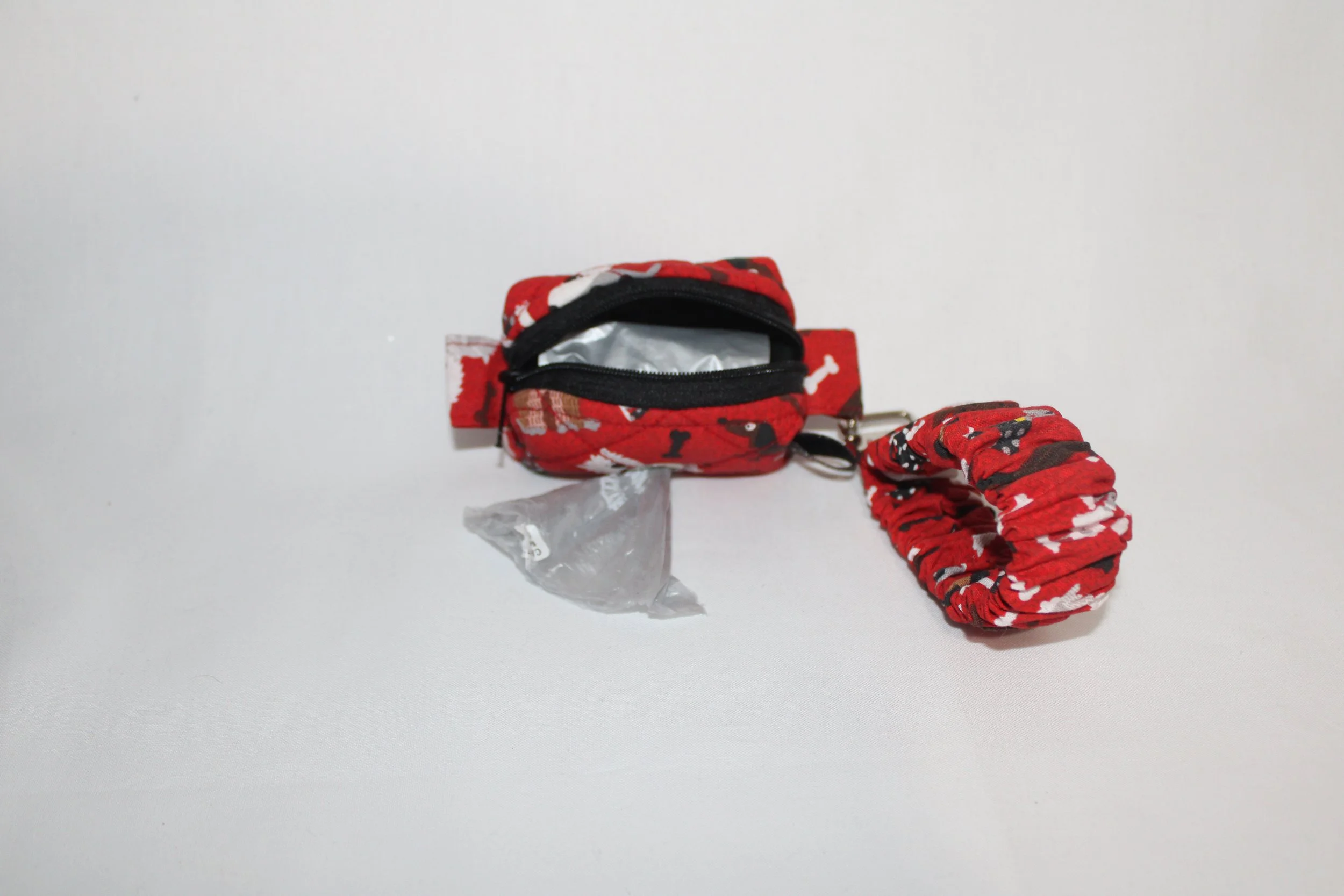 Scarlet Dog Puppy Pouch