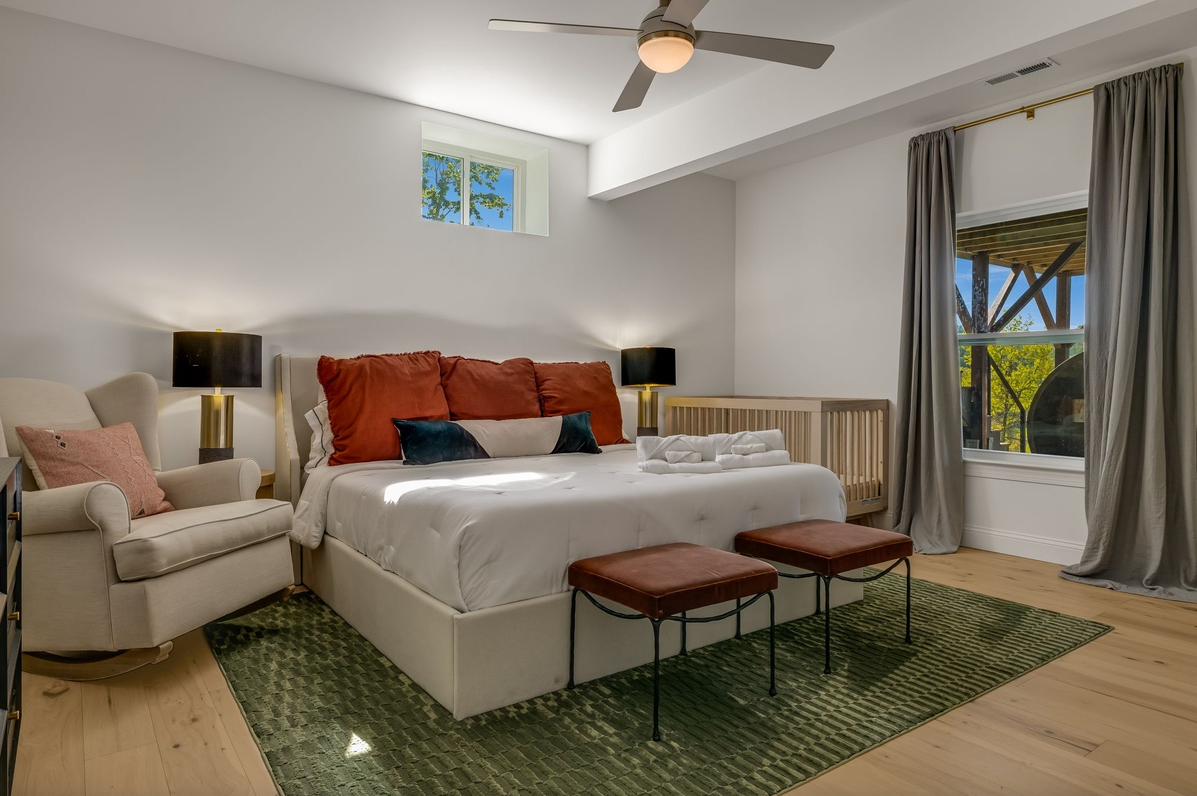Room 3: Sleeps 1 or 2