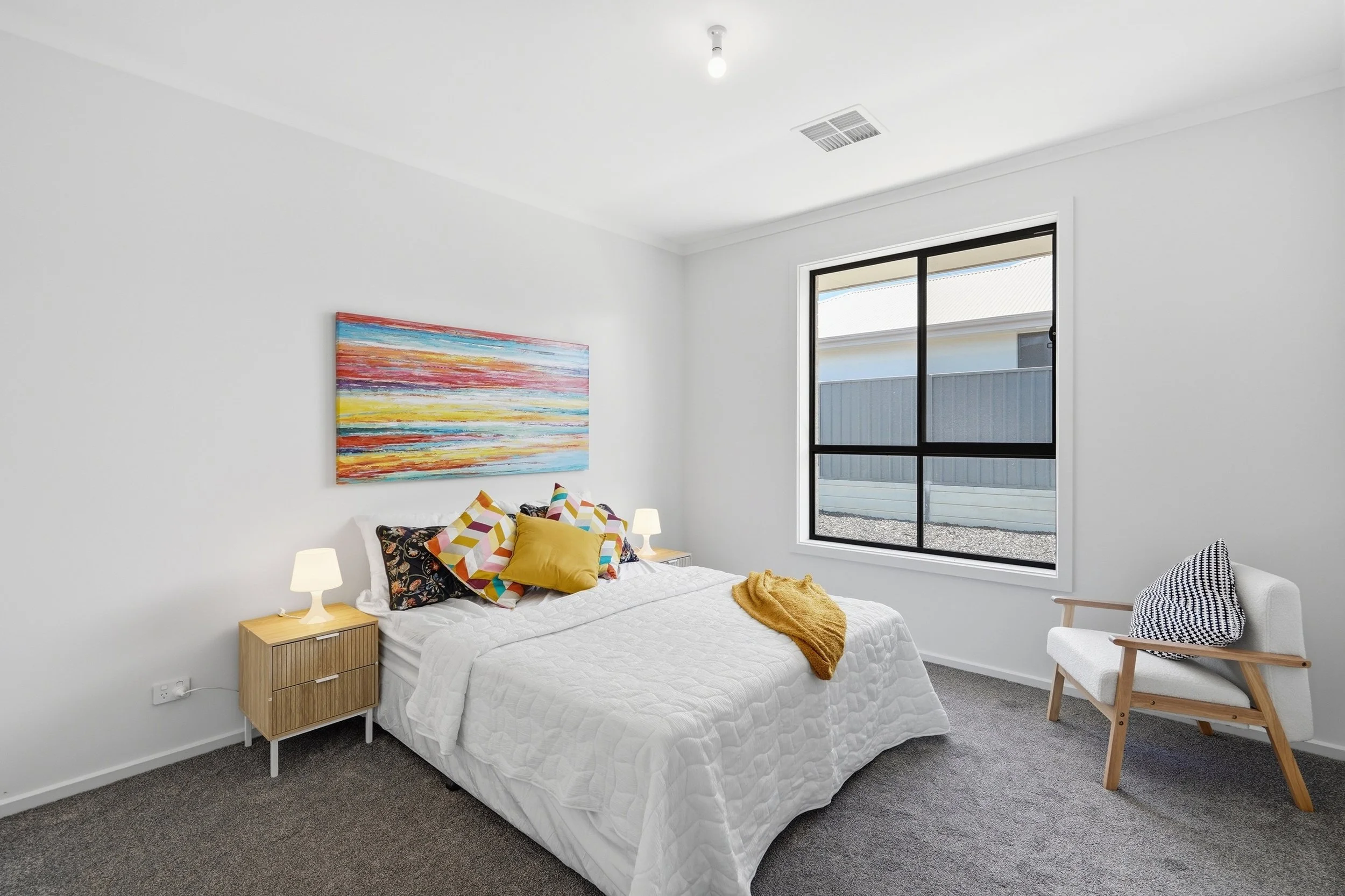 5 Primary Bed 2.jpg