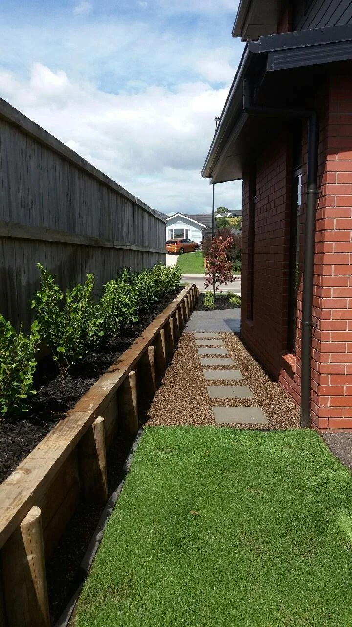 Residential retaining wall and planting. Hamilton, Waikato.