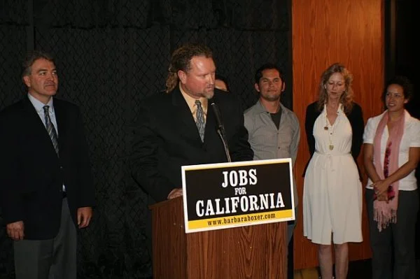 Keith Berkley introduces California Senator at North Park media&nbsp;event