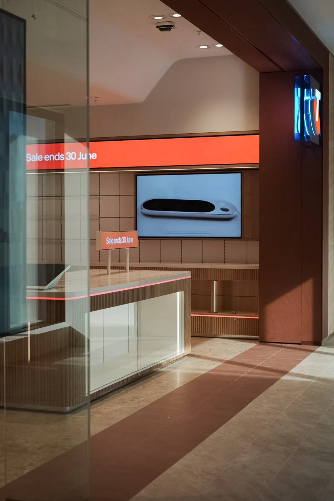 TELSTRA Lab Store, Melbourne CBD