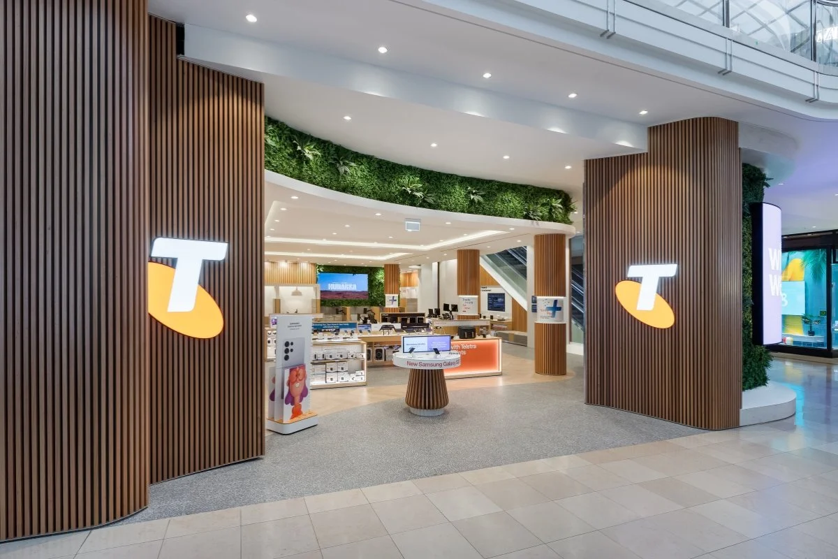 view-into-chadstone-retail-store-fitout-for-telstra.jpg